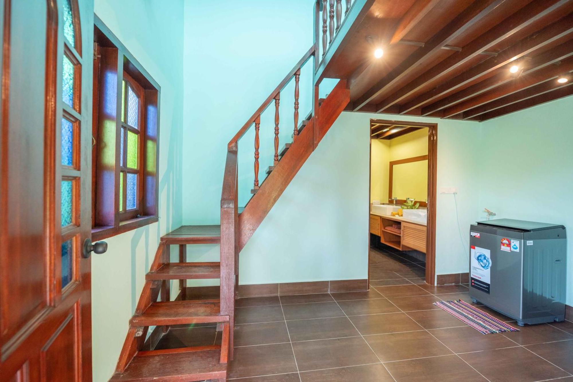Limasan Villa Langkawi Pantai Cenang  Rum bild