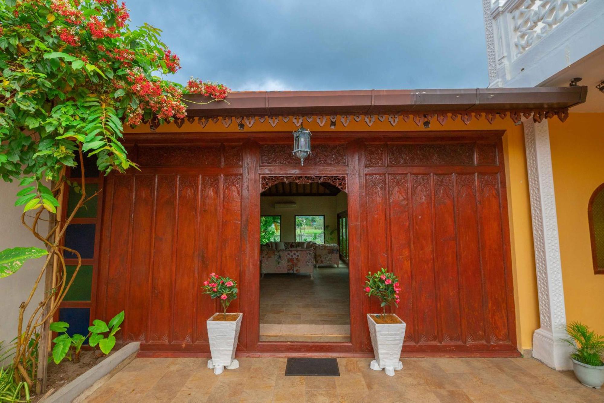 Limasan Villa Langkawi Pantai Cenang  Rum bild