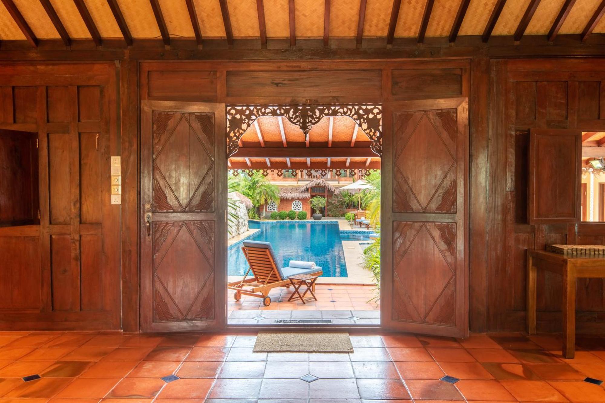 Limasan Villa Langkawi Pantai Cenang  Exteriör bild