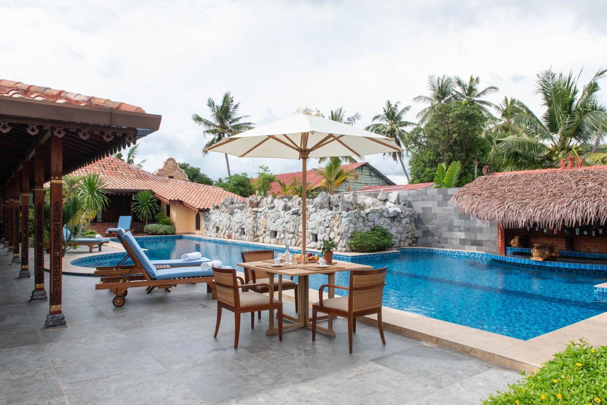 Limasan Villa Langkawi Pantai Cenang  Exteriör bild